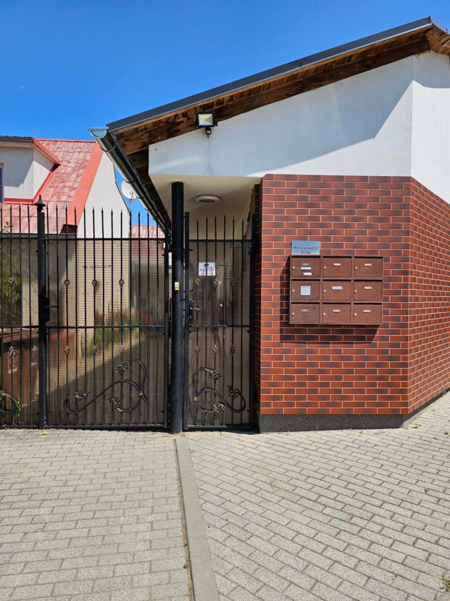Olomouc New2 Apartamento Exterior foto
